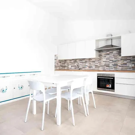 Casa Girasole Semesterbostad La Caletta